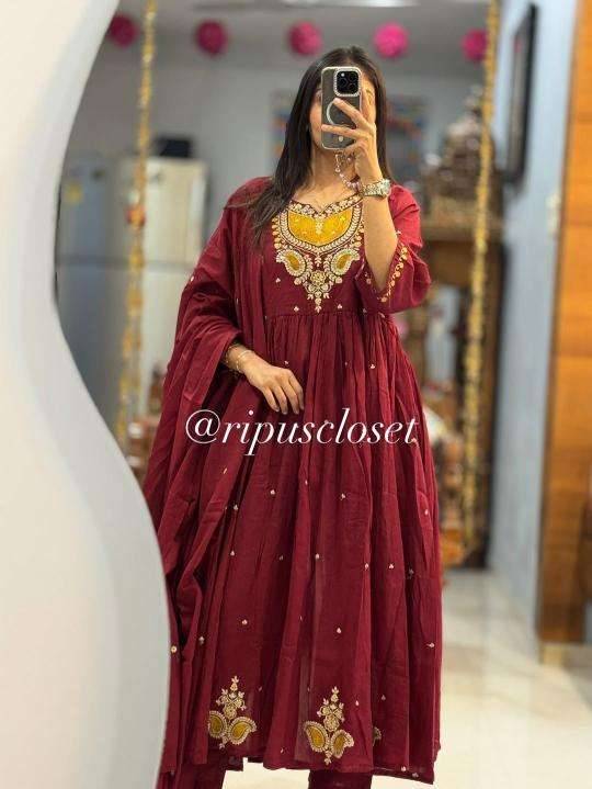 Jaipuri 3pcs Kurtis wholesaler in ahmedabad